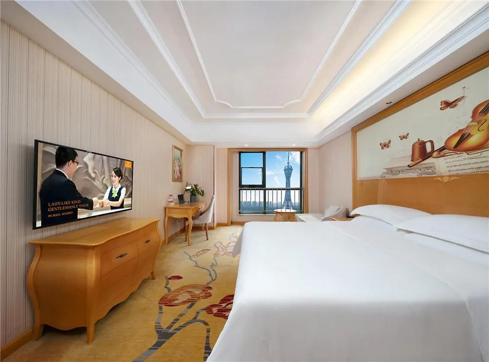 Vienna Hotel Zhengzhou Zhongyuan Futa